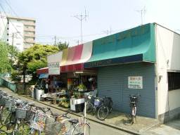 ���̃��T�C�N���V���b�v�͒n�}�ɍڂ��Ă���